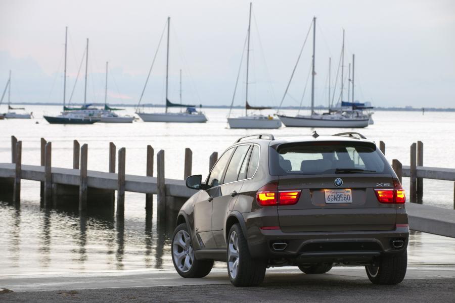  BMW X5 xDrive 5.0i 2010 года  (фото 99 из 142)